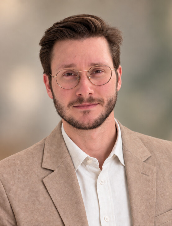 Dr. Alissom Vitti Cincoto